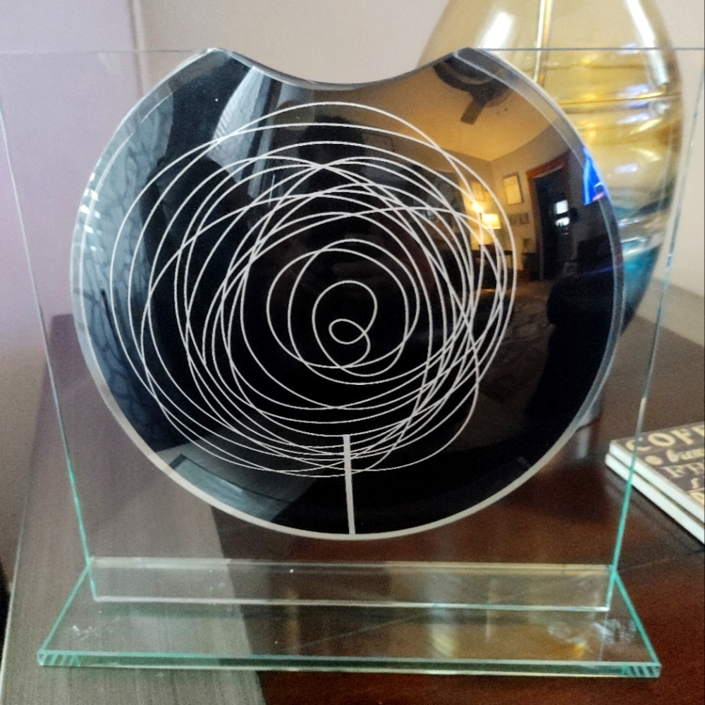 Vintage art glass vase, by Christoph creations. Blown glass.